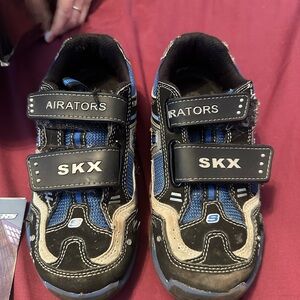 Kids' Black and Blue Airators Shoes